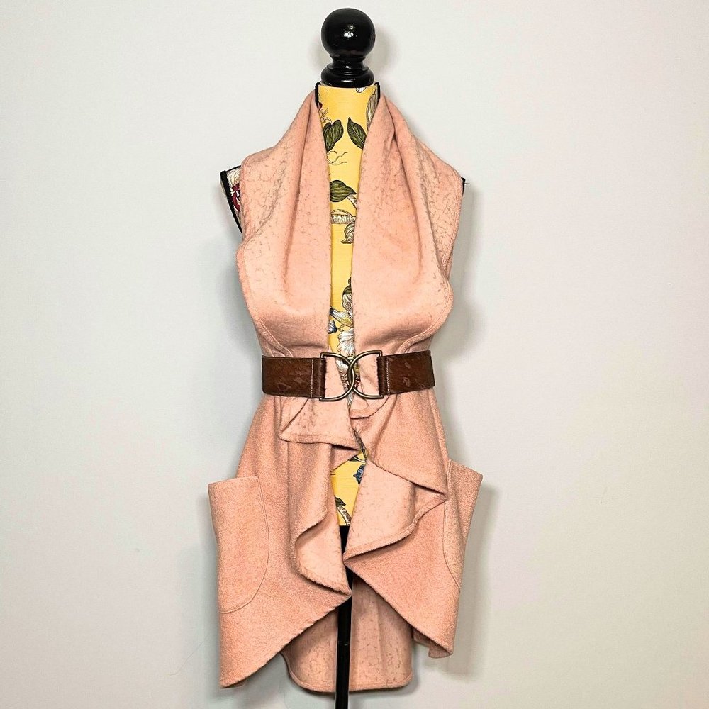 Structured Sleeveless Long Cardigan In Peach Color